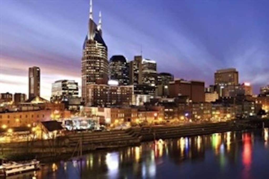 Downtown Nashville Riverfront Condo Luaran gambar